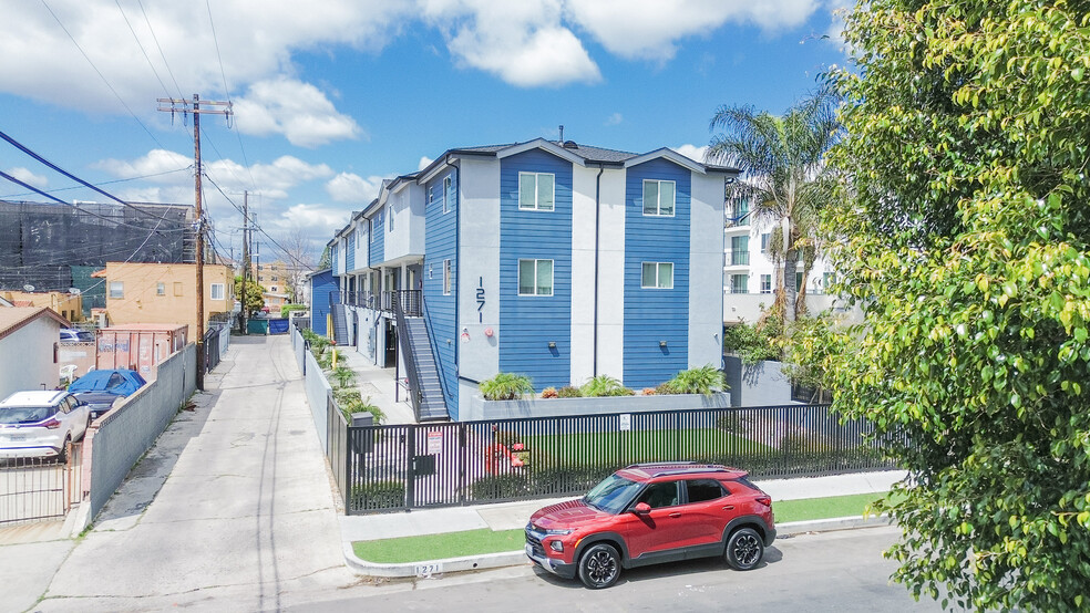 1271 W 39th Pl, Los Angeles, CA for sale - Building Photo - Image 2 of 13