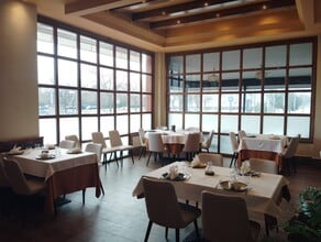 Retail in Pozuelo de Alarcón, Madrid for lease Interior Photo- Image 2 of 25