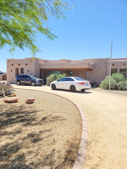 28428 N Rambling Rock Ct, Wittmann, AZ for sale - Building Photo - Image 1 of 1