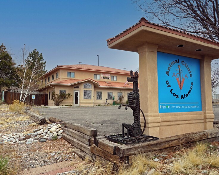 131 Eastgate Dr, Los Alamos, NM for sale - Building Photo - Image 3 of 3