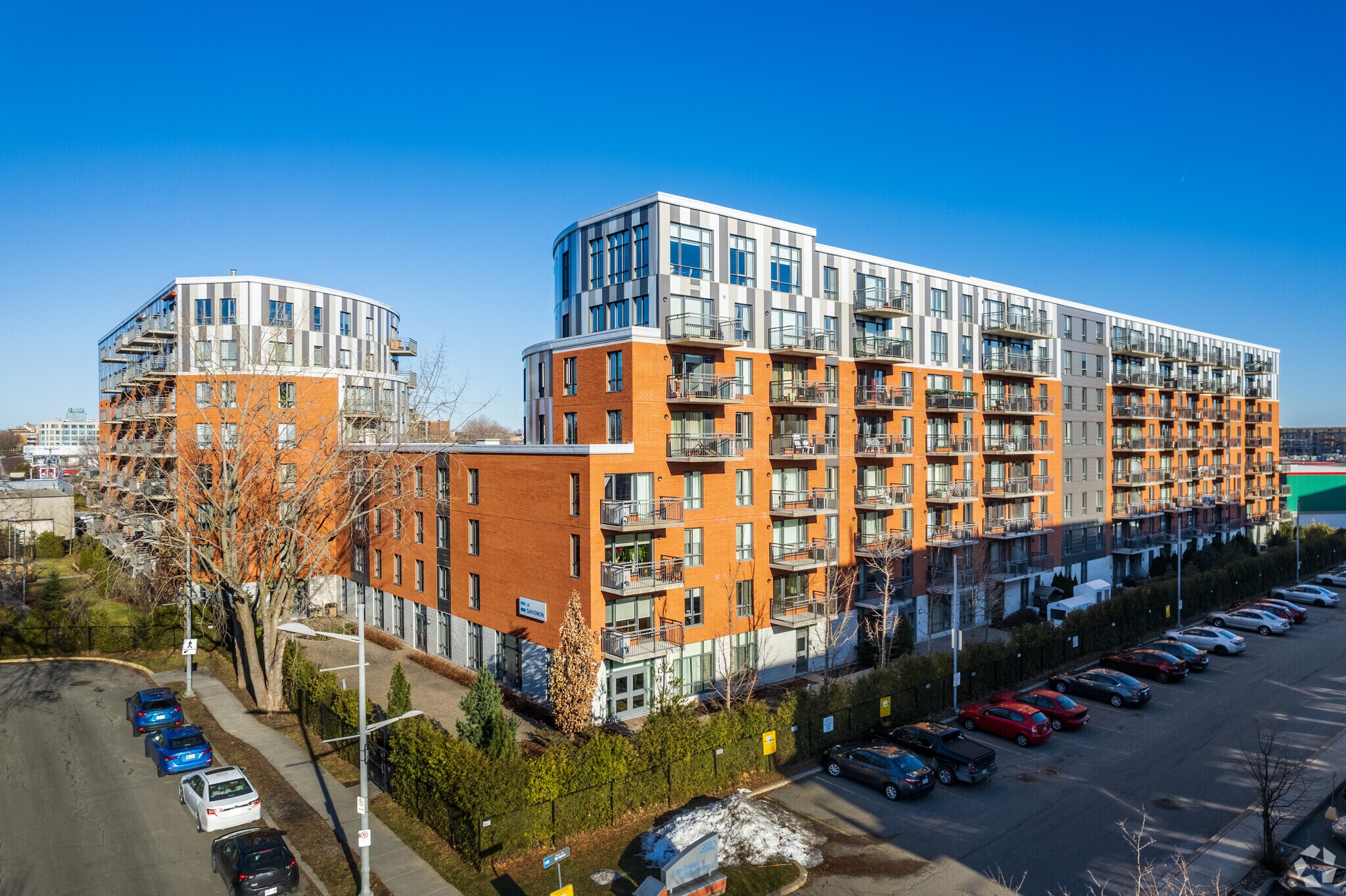 3111 Rue Victoria, Lachine, QC for lease Primary Photo- Image 1 of 5