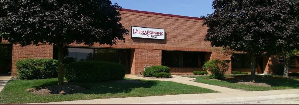 638-644 Pratt Ave N, Schaumburg, IL for sale - Building Photo - Image 1 of 1