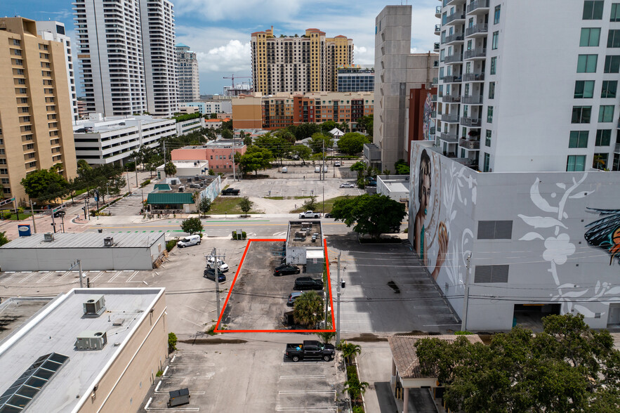 315 Fern St, West Palm Beach, FL for lease - Building Photo - Image 3 of 7