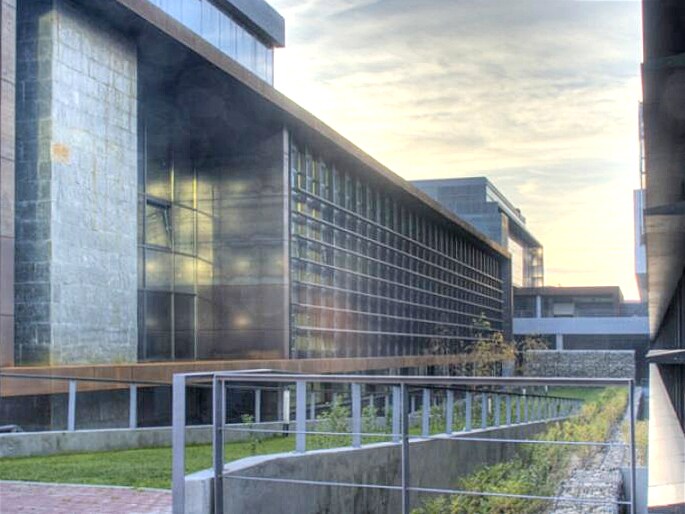 Avenida de Fuencarral, 44, Alcobendas, Madrid for sale - Building Photo - Image 1 of 1