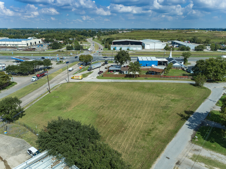 13000 Fuqua St, Houston, TX for sale - Building Photo - Image 3 of 13