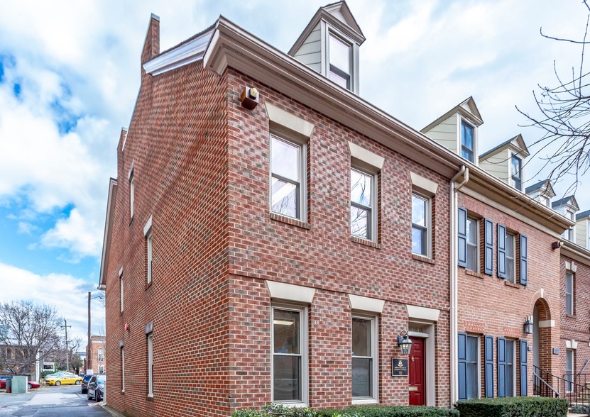 123 N Henry St, Alexandria, VA for lease - Building Photo - Image 1 of 72