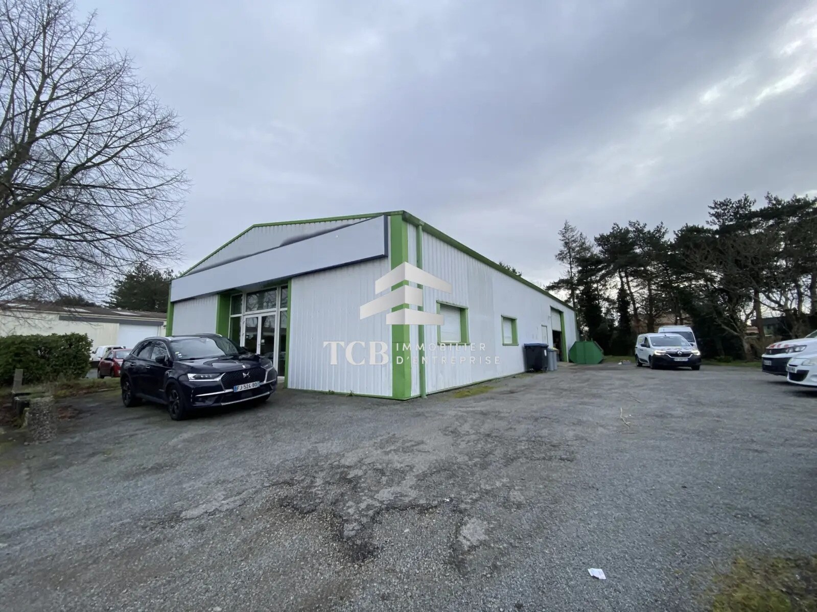 Flex in Bouguenais for lease Building Photo- Image 1 of 7