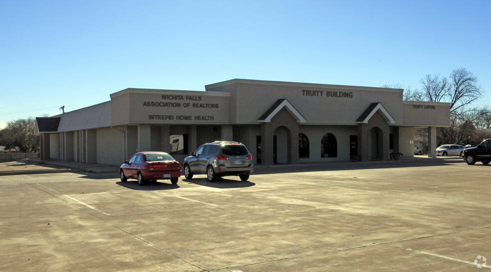 4007 Call Field Rd, Wichita Falls, TX for lease - Building Photo - Image 2 of 4