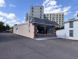 42 Penn St, Hatboro PA - Storefront Property