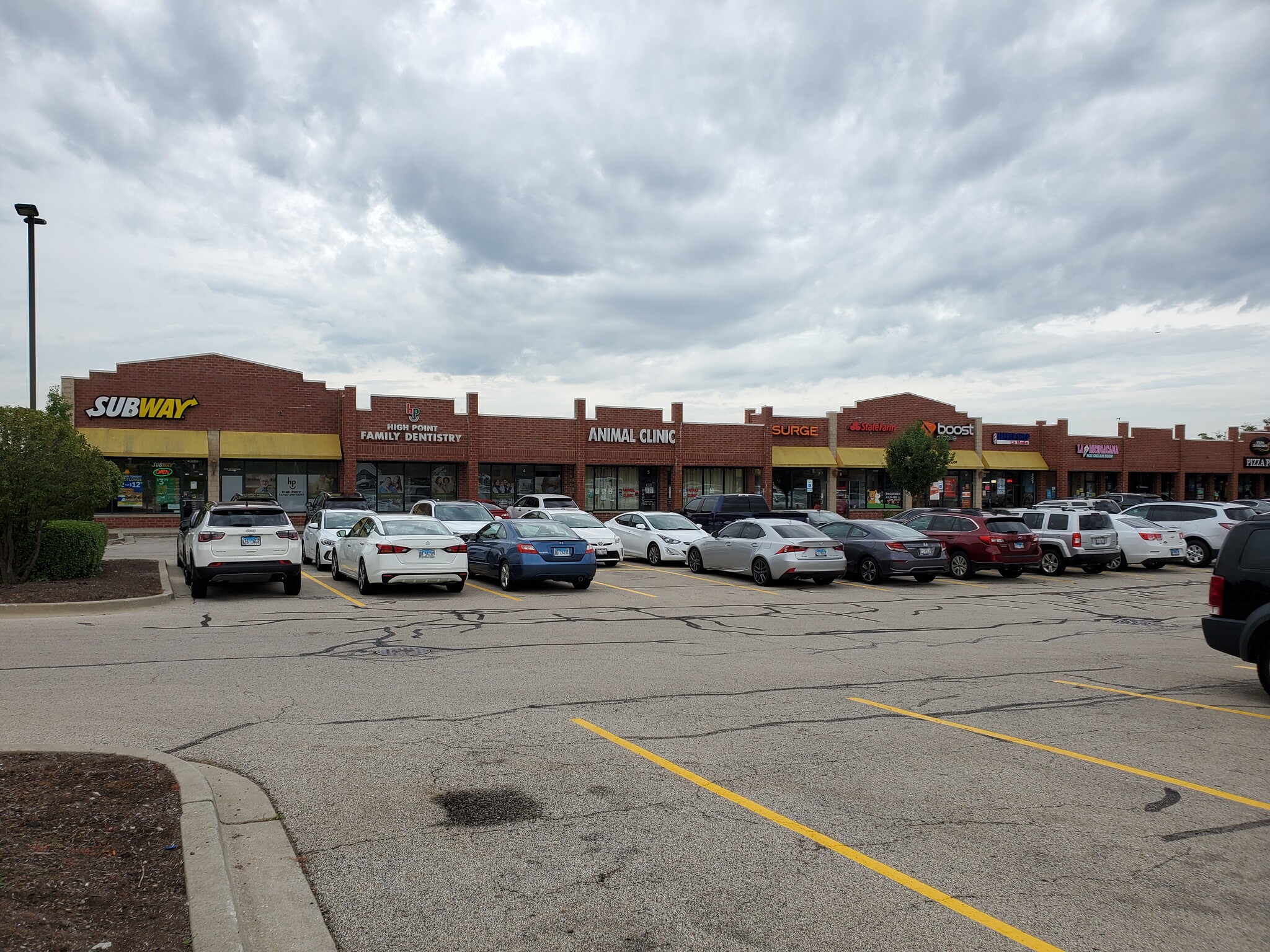 1350 E Chicago St, Elgin, IL for lease Building Photo- Image 1 of 12