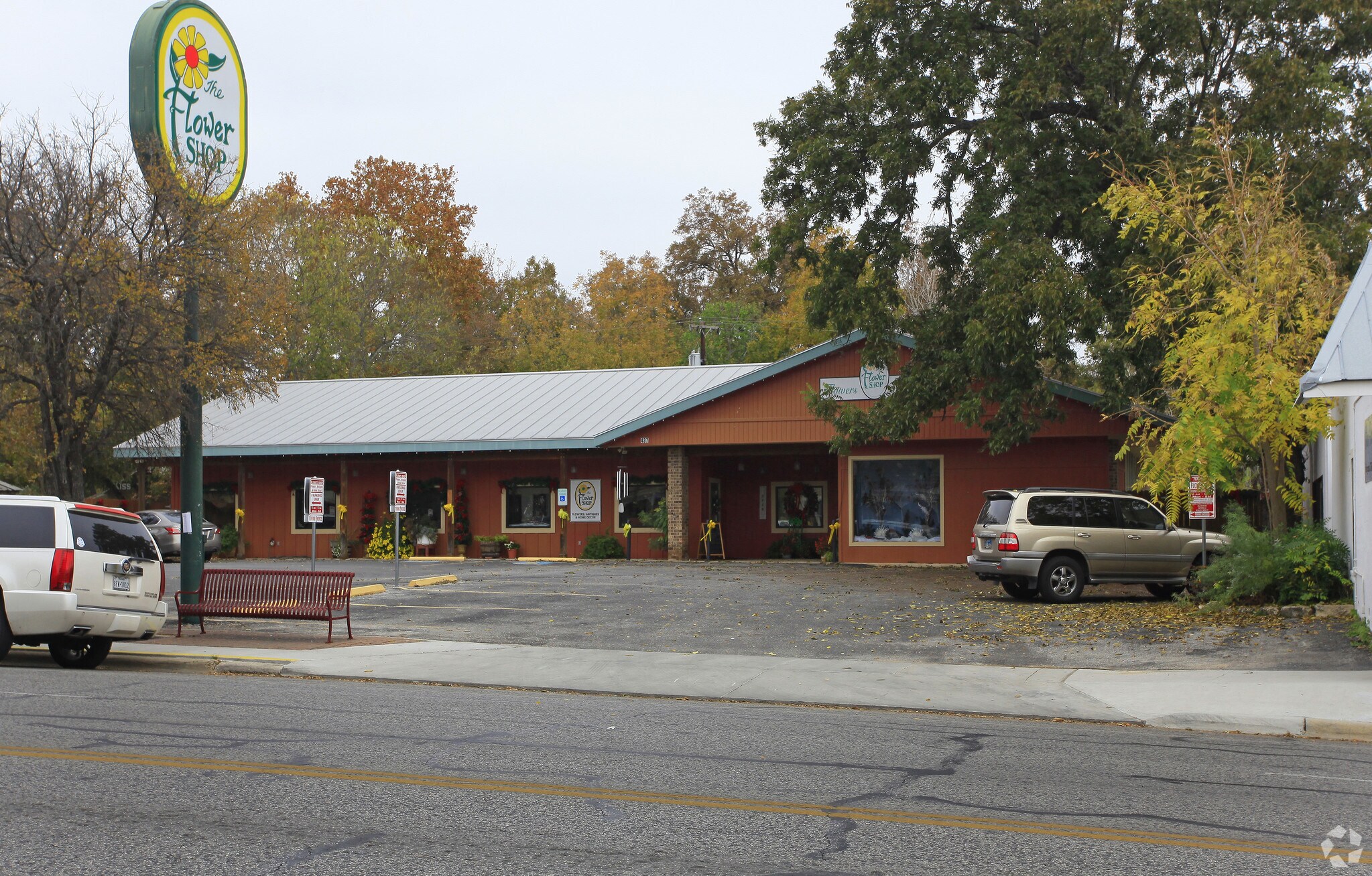 437 S Main St, Boerne, TX for sale Primary Photo- Image 1 of 1