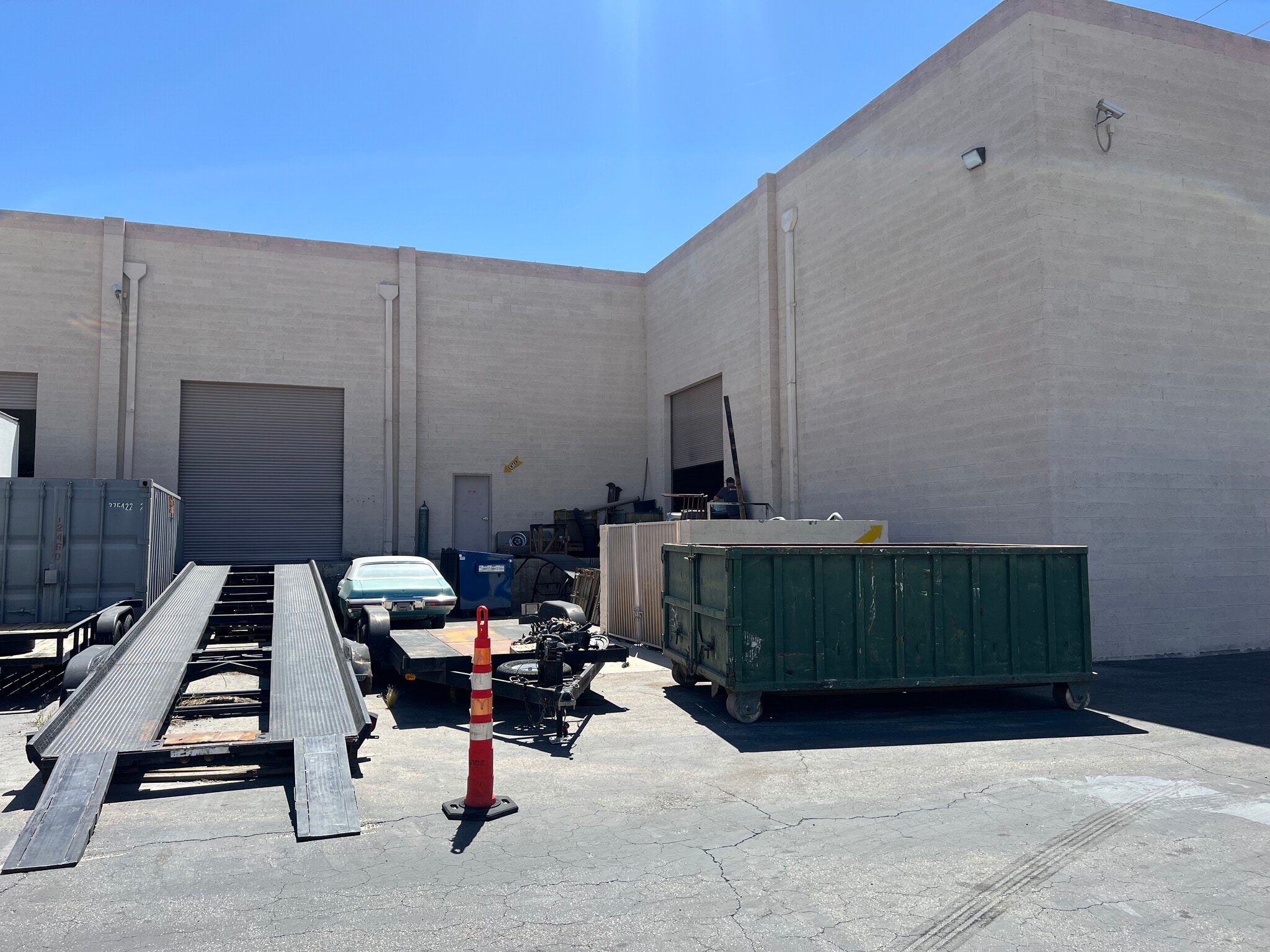 4700 W Russell Rd, Las Vegas, NV for lease Building Photo- Image 1 of 8