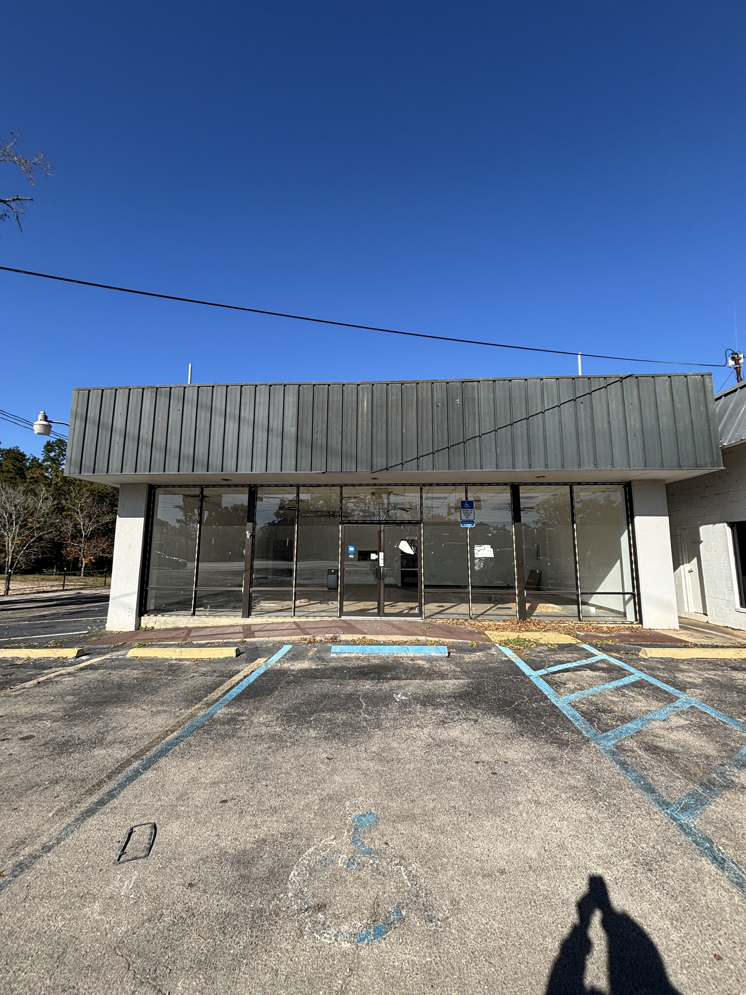 1010 W Tharpe St, Tallahassee, FL for lease Building Photo- Image 1 of 2