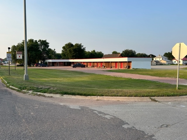 301 Highway 20 S, Laurel, NE 68745 - Big Red Inn & Suites | LoopNet