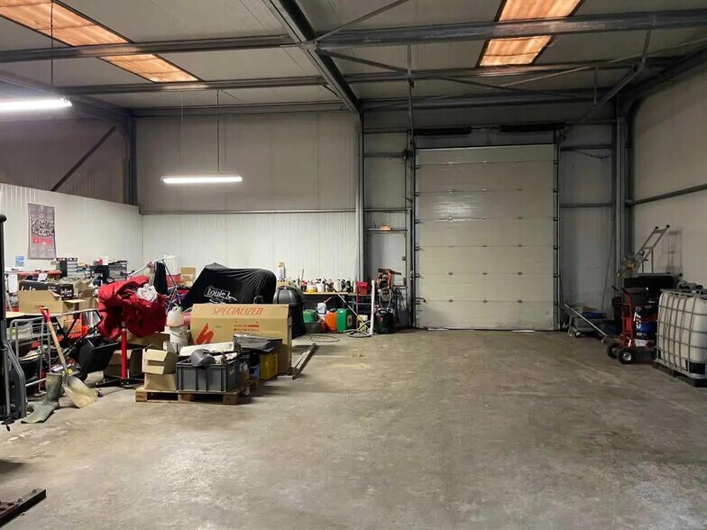 Office in Compiègne for lease - Interior Photo - Image 1 of 11