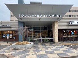 Boulevard Shoppes - Bar