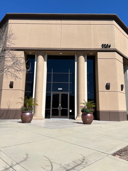 2204 Plaza Dr, Rocklin, CA for lease - Building Photo - Image 3 of 9