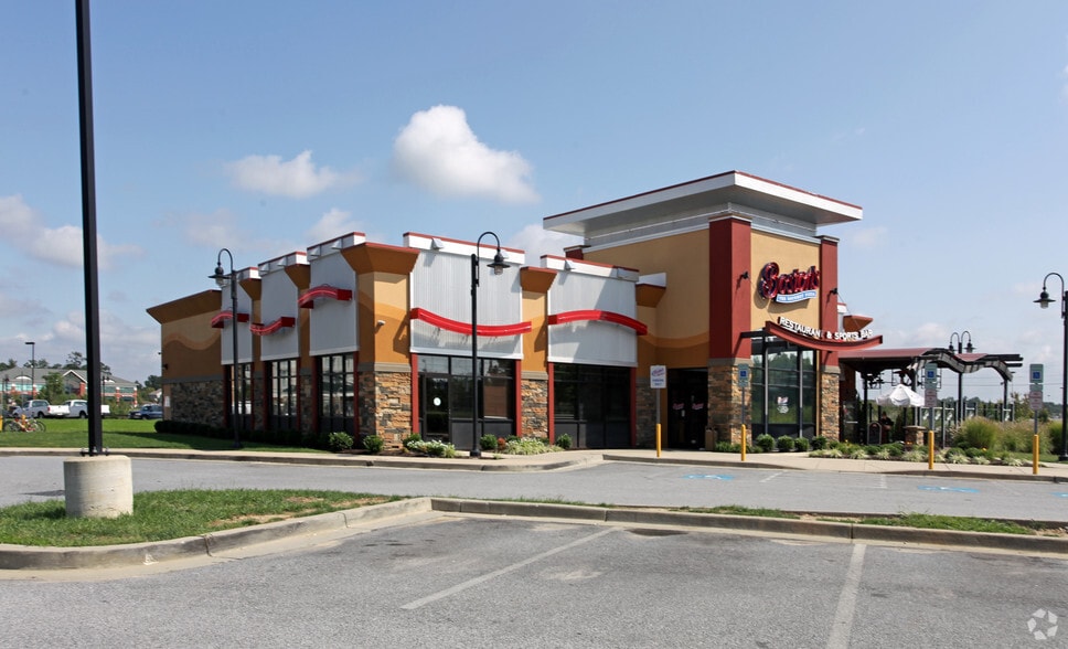 10440 O'donnell Pl, Waldorf, MD for sale - Primary Photo - Image 1 of 2