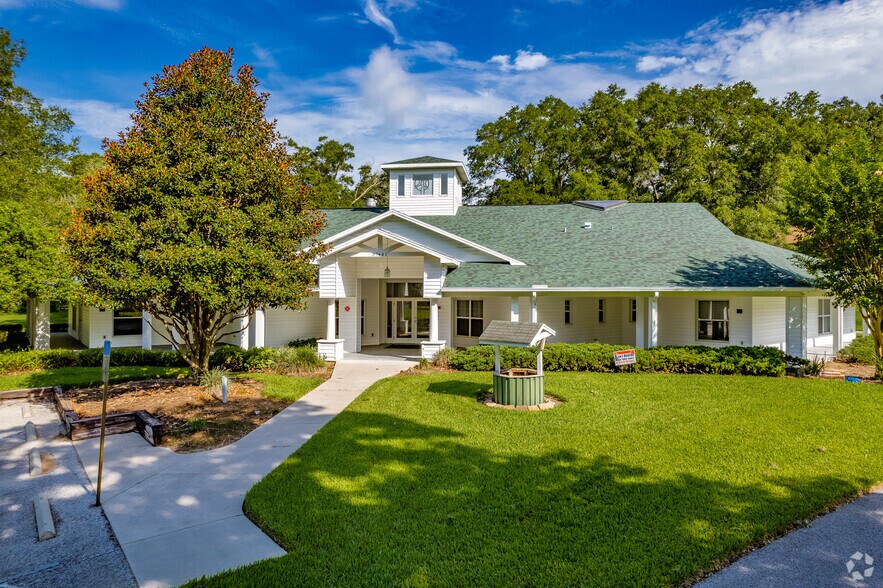 37441 Clinton Ave, Dade City, FL for sale - Primary Photo - Image 1 of 1