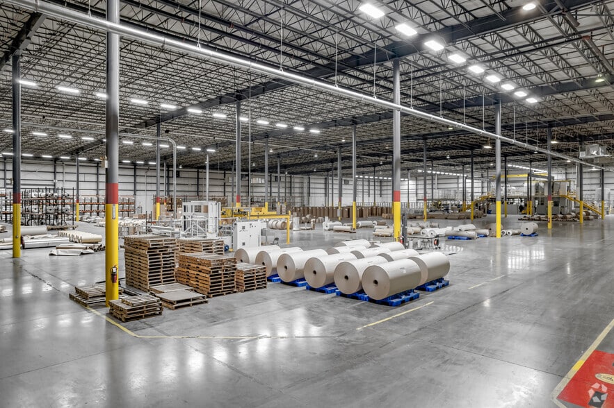 506 North St, Plymouth, IN for lease - Interior Photo - Image 2 of 7