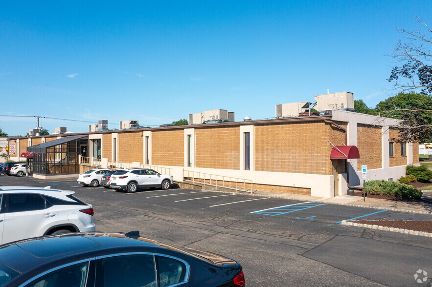 1710 River Rd, Fair Lawn, NJ 07410 Office for Lease