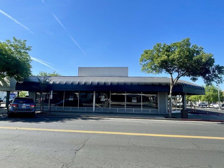 295 N Redington St, Hanford, Ca 93230 - Retail For Sale 