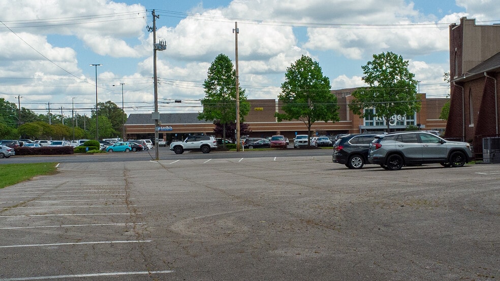 533 S Mendenhall Rd, Memphis, TN for sale - Building Photo - Image 3 of 7