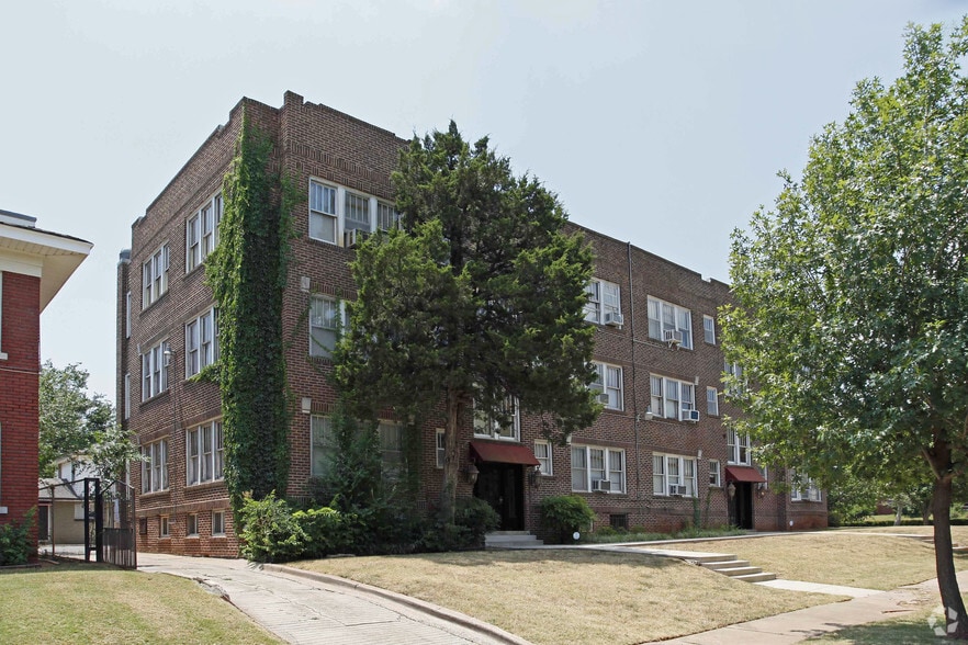 130 NW 17th St, Oklahoma City, OK for sale - Primary Photo - Image 1 of 10