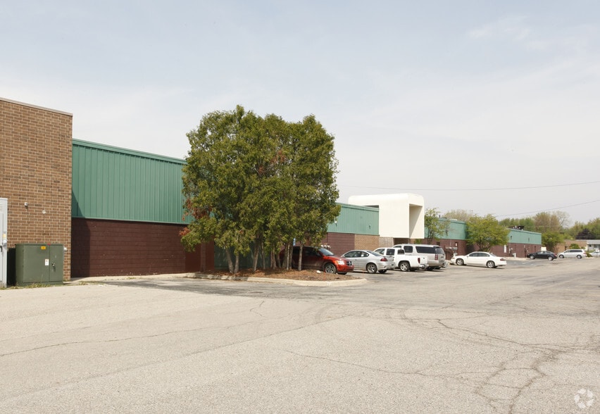1005-1103 S Old Us-27, Saint Johns, MI for lease - Building Photo - Image 3 of 13