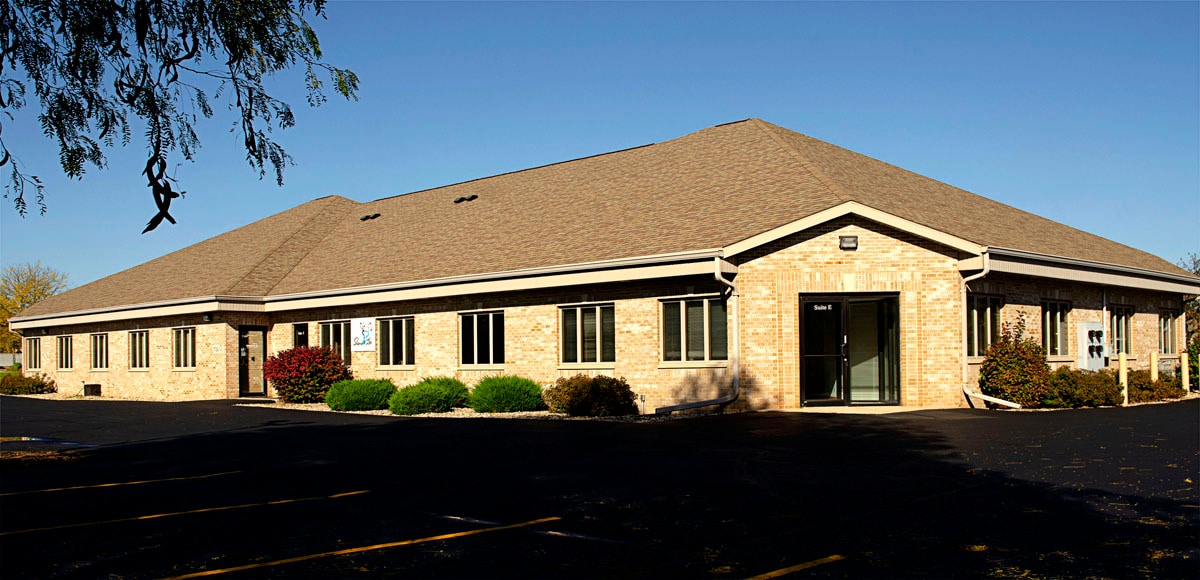 5793 W Grande Market Dr, Appleton, WI for lease Building Photo- Image 1 of 3