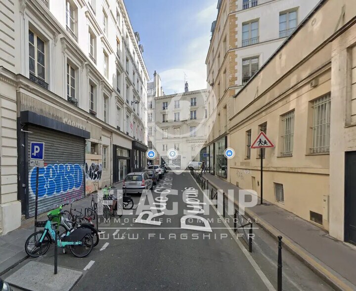 Retail in Paris for lease - Building Photo - Image 2 of 3