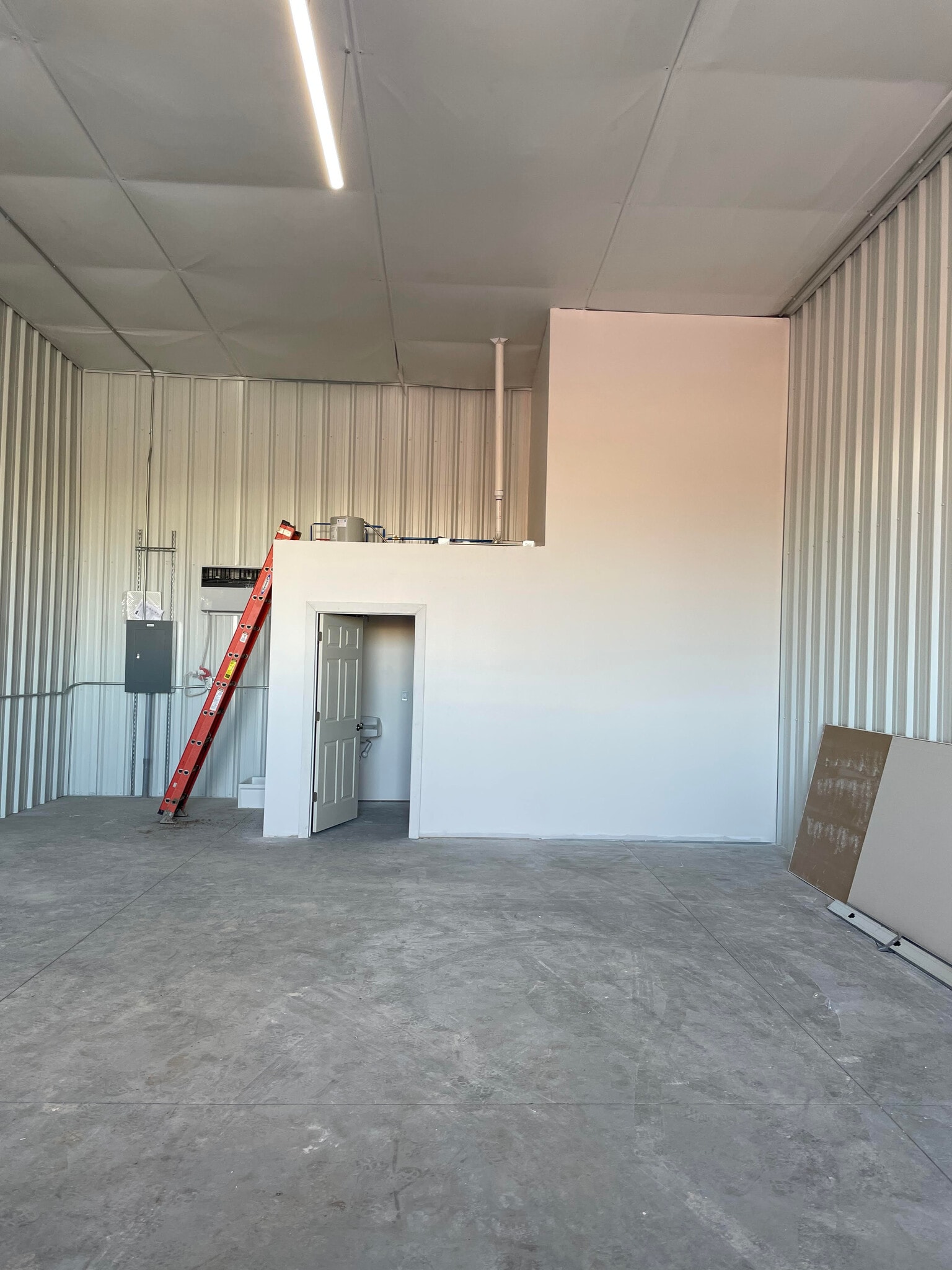 5320 Salt Bank Rd, Lincoln, NE for lease Interior Photo- Image 1 of 4