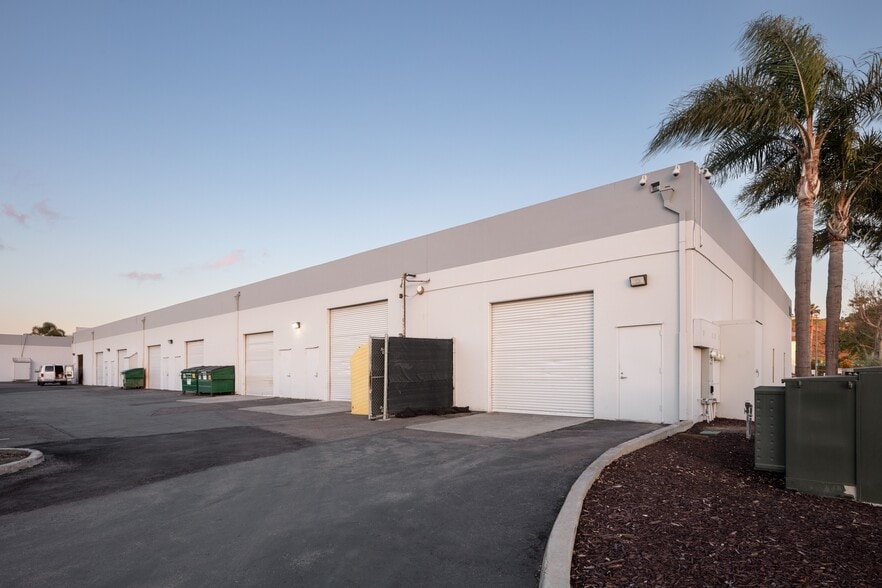230 Roymar Rd, Oceanside, CA for lease - Building Photo - Image 3 of 8