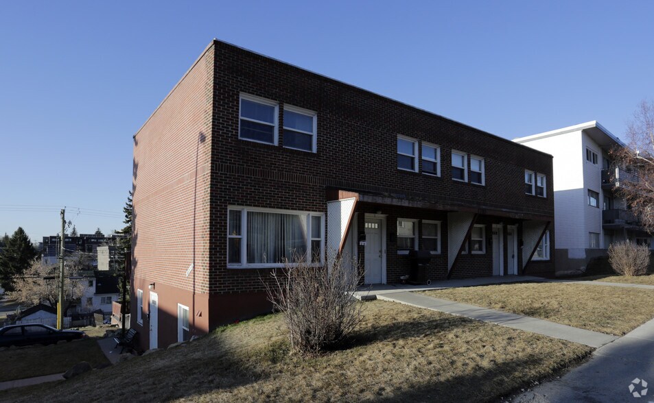 1705 26th Ave SW, Calgary, AB T2T 1C9