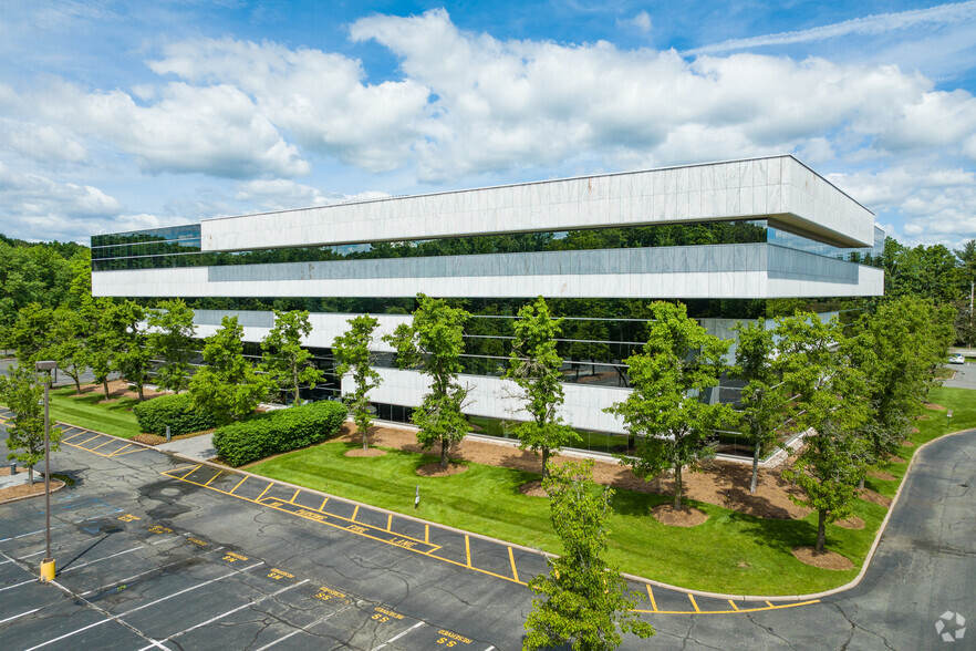 425 Eagle Rock Ave, Roseland, NJ for lease - Building Photo - Image 1 of 6