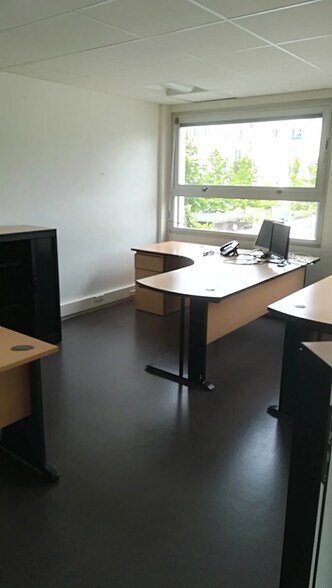 40 Rue Du Croisic, Saint-Nazaire for lease - Interior Photo - Image 2 of 17