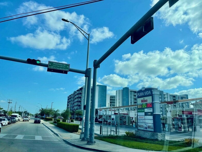 3051 W 16th Ave, Hialeah, FL for lease - Building Photo - Image 3 of 6