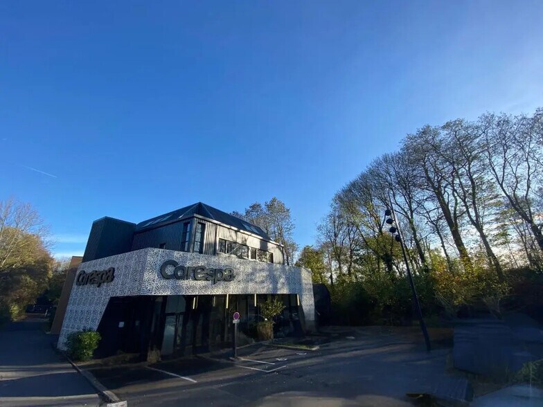 Office in Wasquehal for lease - Building Photo - Image 3 of 6