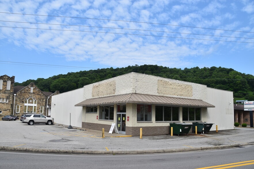 8699 Elk River Rd N, Clendenin, WV for sale - Building Photo - Image 2 of 10