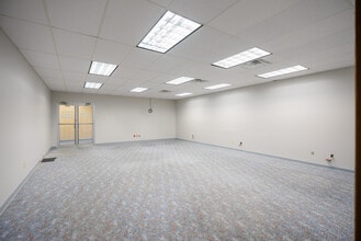 2313 Main St, Waller, TX for lease Interior Photo- Image 1 of 4