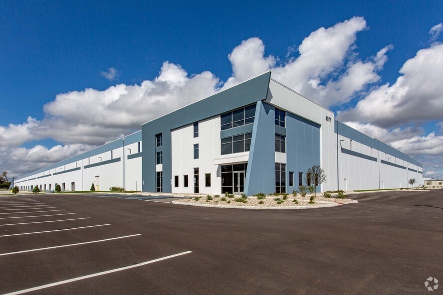 3577 Yankee Rd, Middletown, OH for sale - Building Photo - Image 1 of 1