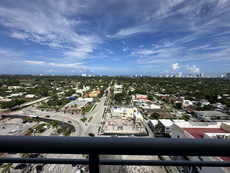 1720 Harrison St, Hollywood, FL for sale - Building Photo - Image 3 of 4