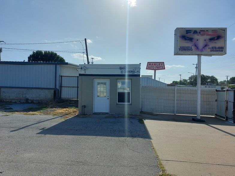 3604 E Admiral Pl, Tulsa, OK for lease - Building Photo - Image 3 of 7