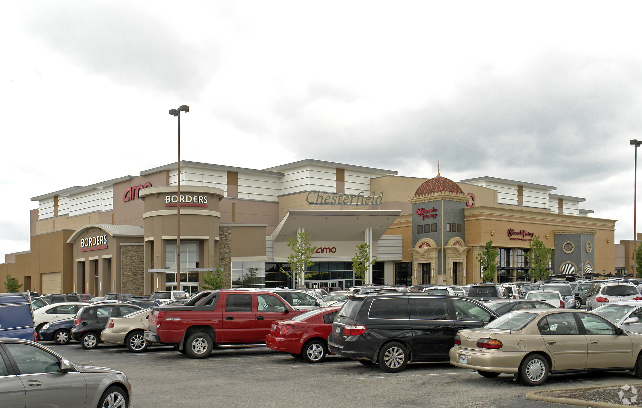 291 Chesterfield Mall, Chesterfield, MO for sale Primary Photo- Image 1 of 1