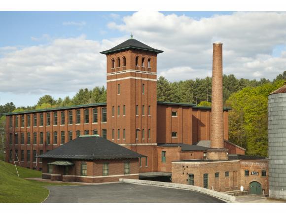 169 Sunapee St, Newport, NH for sale - Building Photo - Image 1 of 1