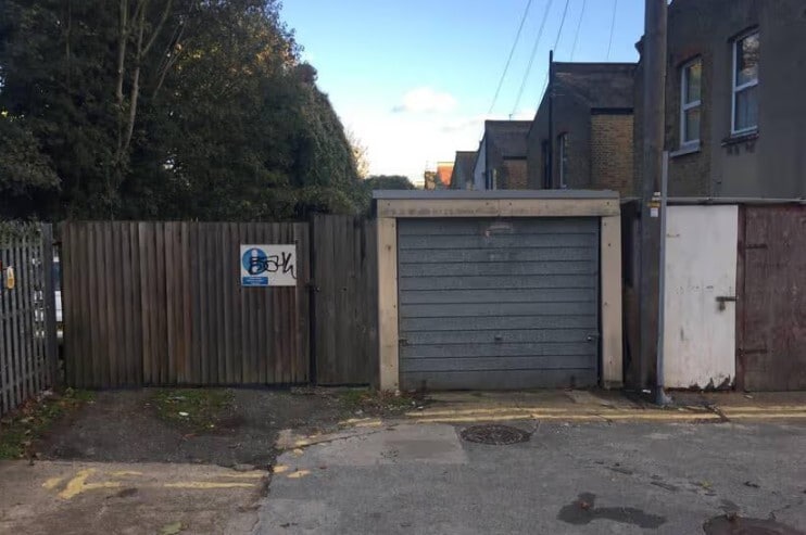 3 Quebec Avenue, Southend On Sea for lease Primary Photo- Image 1 of 3