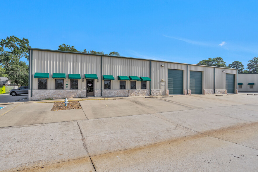 2418 N Frazier, Conroe, TX for lease - Building Photo - Image 1 of 30