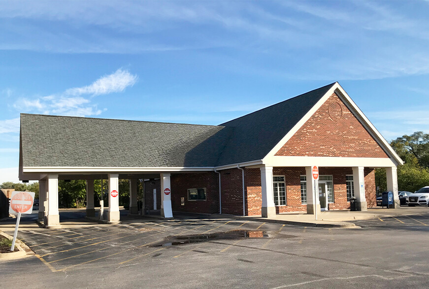 30 E Dundee Rd, Buffalo Grove, IL for lease - Building Photo - Image 1 of 3