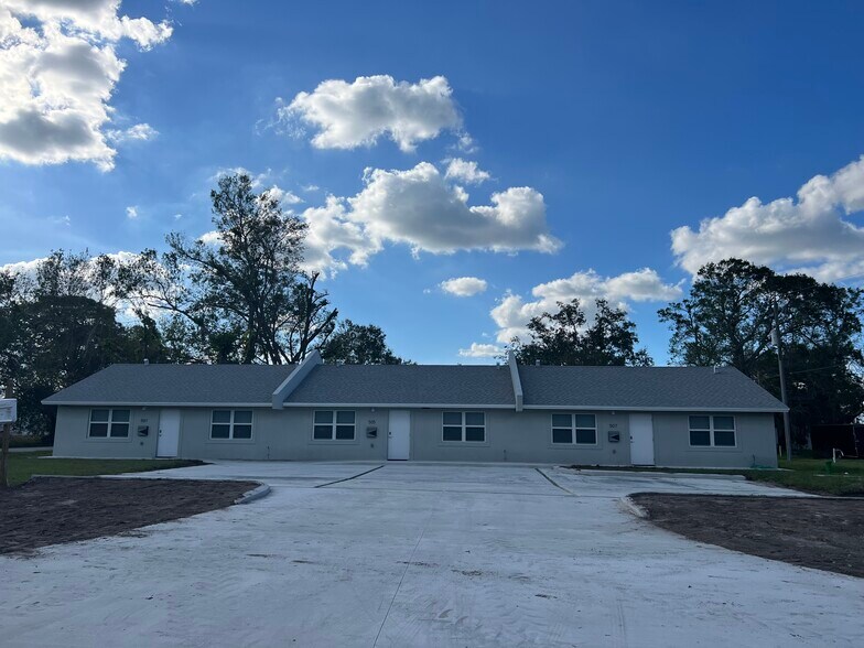 501 NE 3rd Ave, Okeechobee, FL for sale - Primary Photo - Image 1 of 1