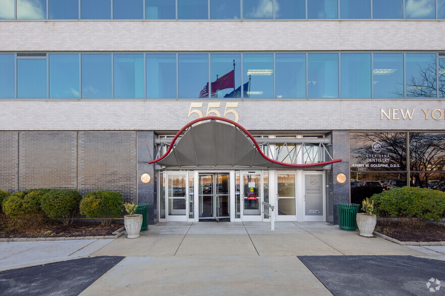 555 E City Ave, Bala Cynwyd, PA for lease - Building Photo - Image 1 of 5